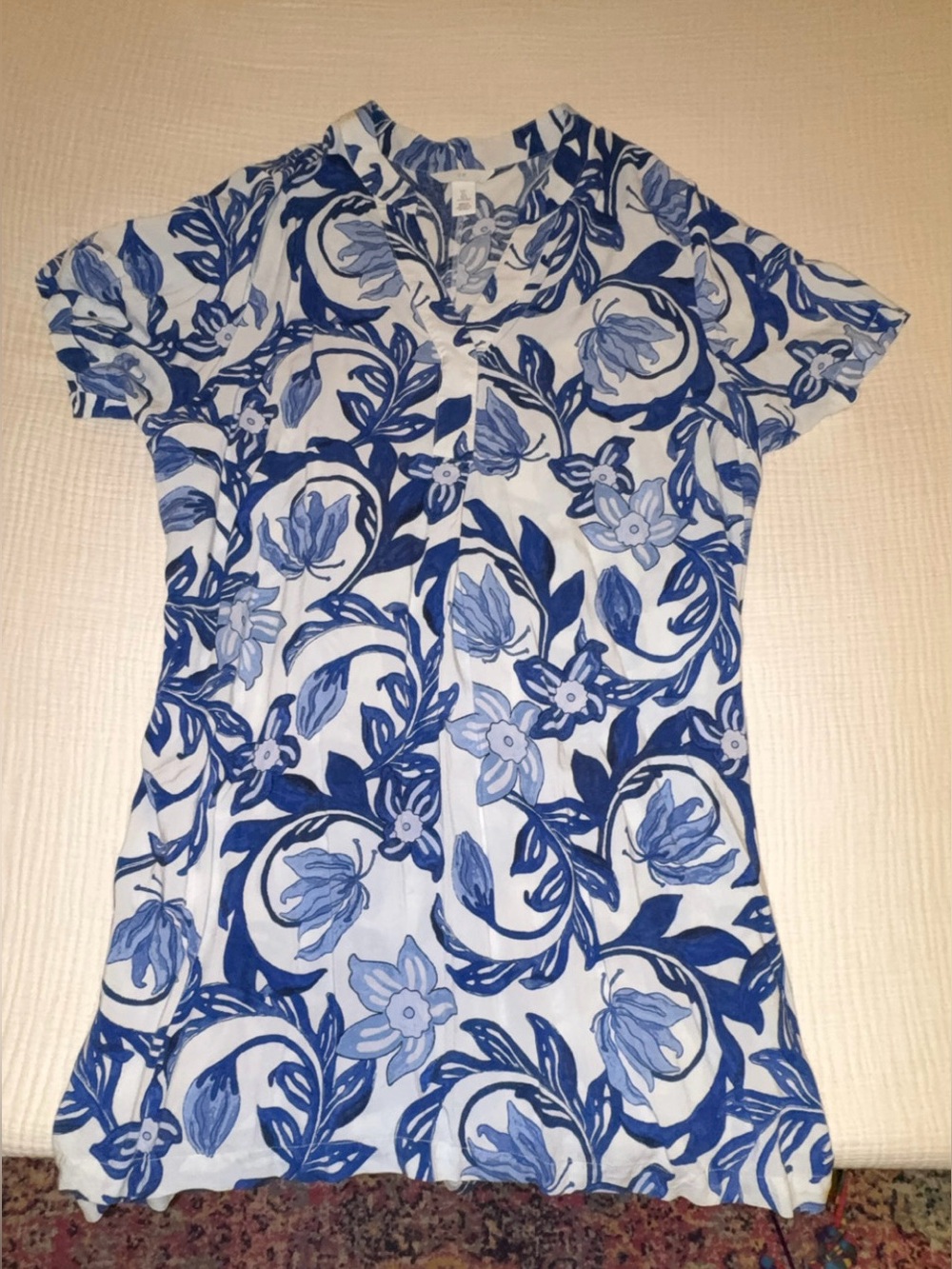 H&M White Short-Sleeve Tunic with Blue Floral Print